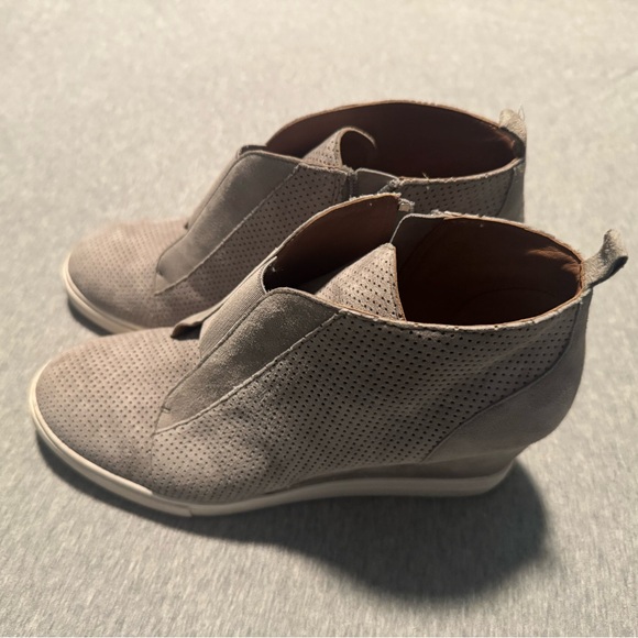 Paolo Shoes - Paolo Light Gray Ankle Booties Size 8.5